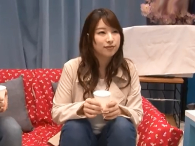「ついちゃうじゃんｗ」中出しよりも服に精子が付くことを恐れる素人娘ｗ
